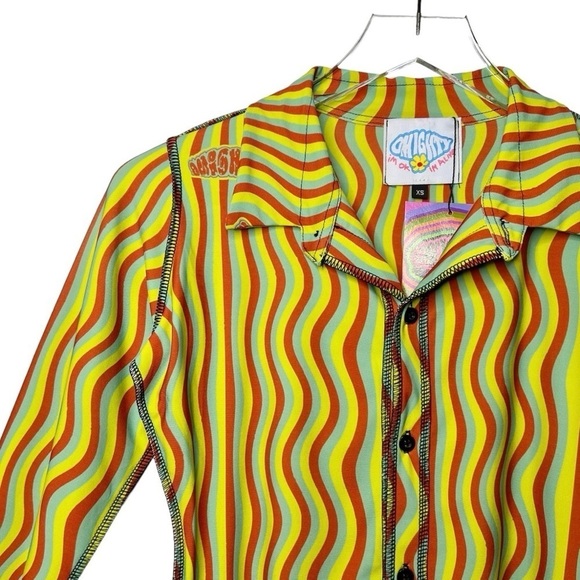 OMighty Dolls Kill The Squiggly Rainbow Button Front Women’s Stretch Shirt Sz XS - Picture 3 of 11